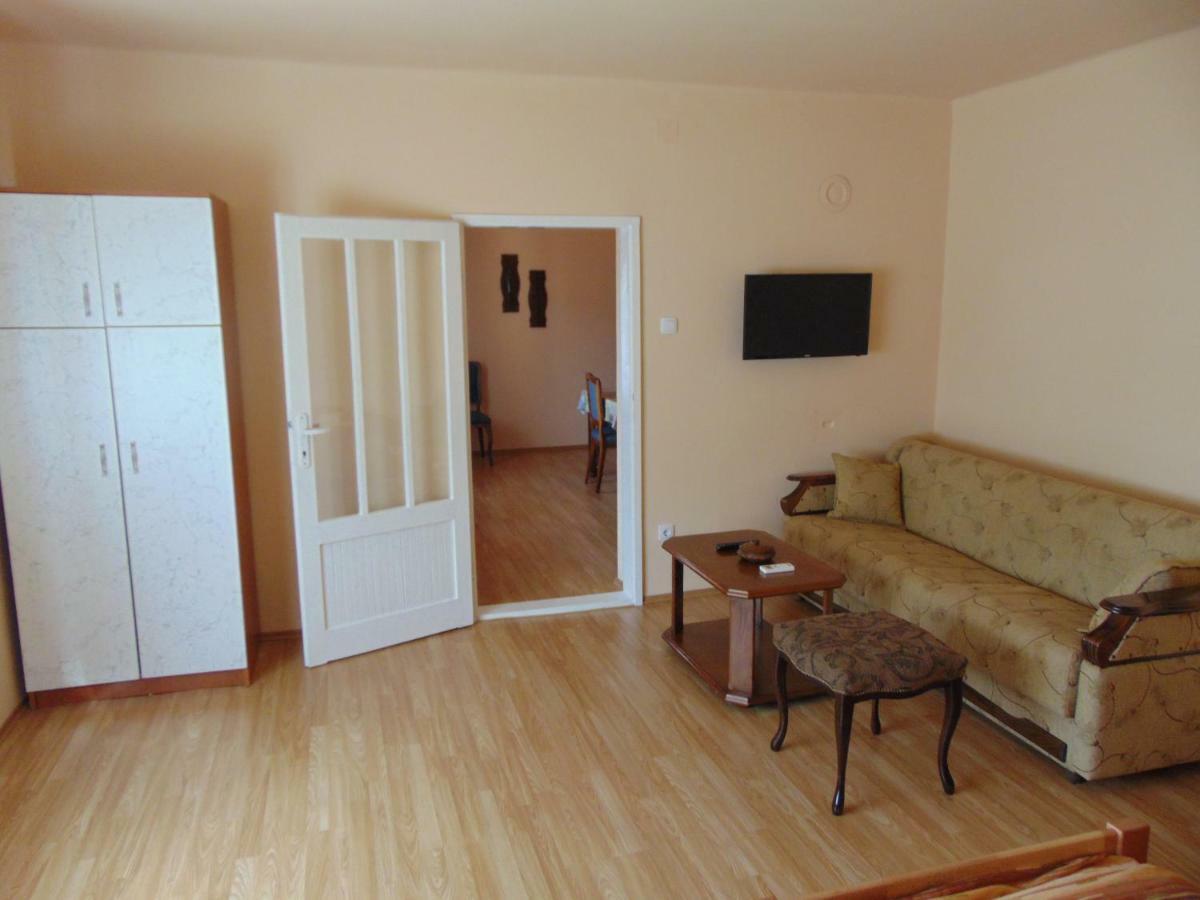 شقة Apartman Fiva Pacir المظهر الخارجي الصورة