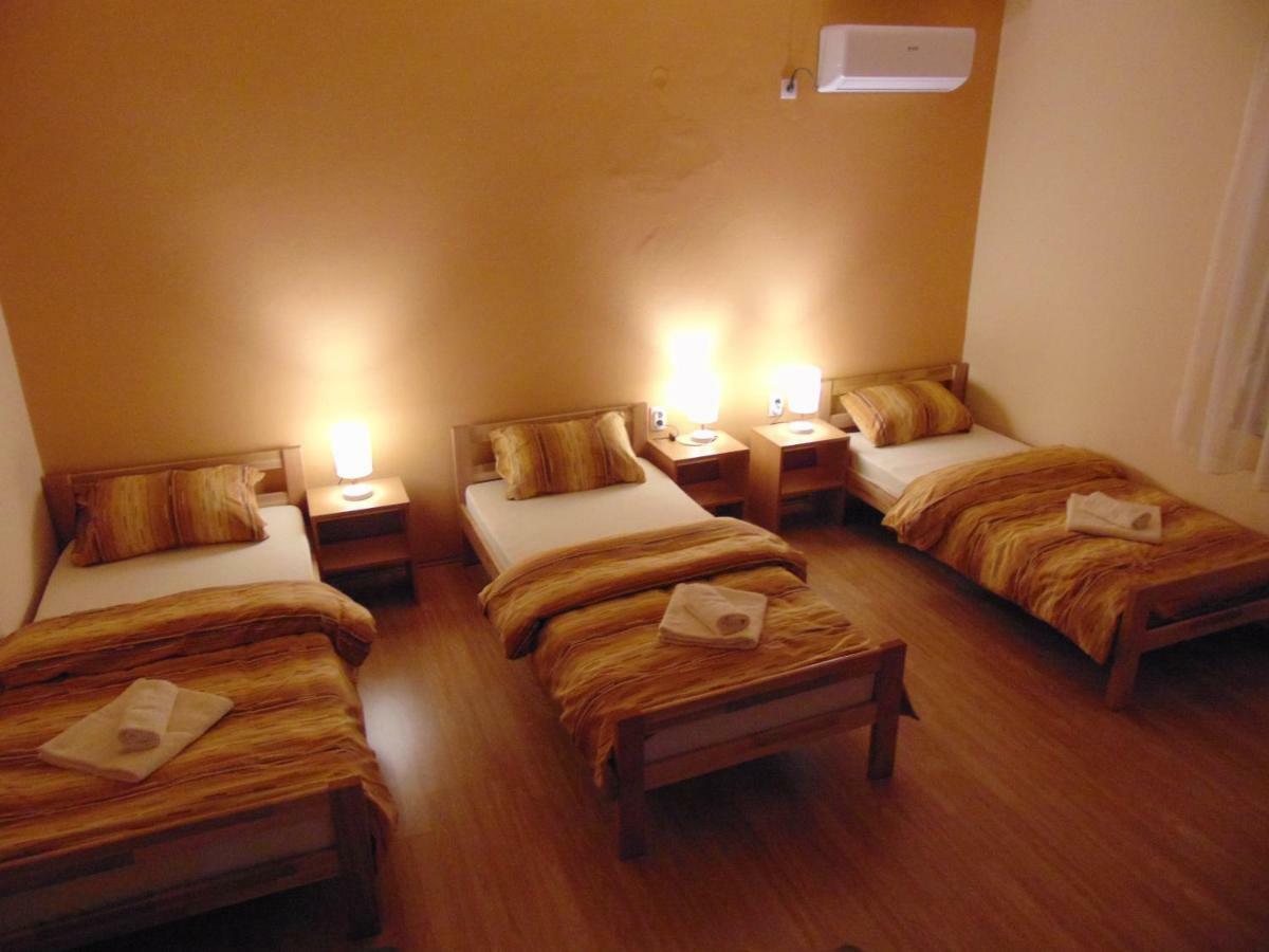 شقة Apartman Fiva Pacir المظهر الخارجي الصورة