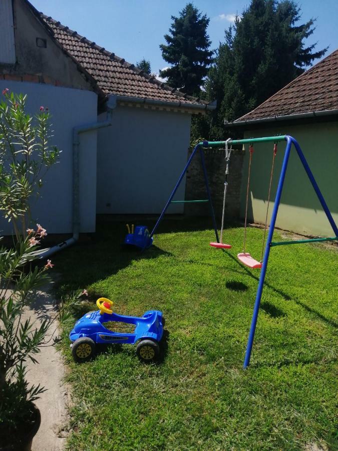 شقة Apartman Fiva Pacir المظهر الخارجي الصورة